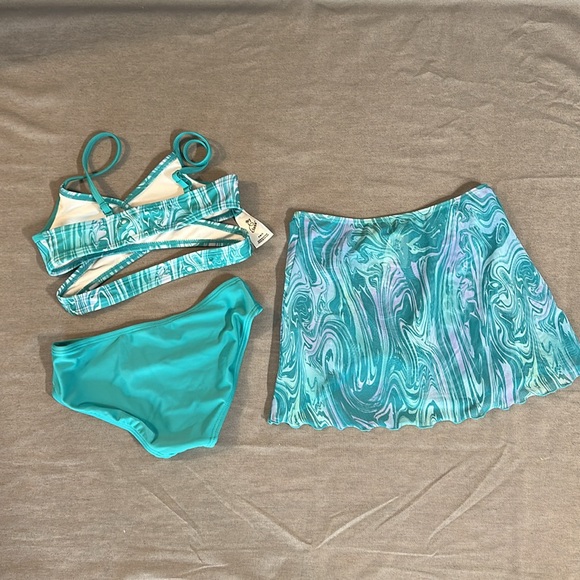 Art Class Small (6/7) Blue Green Two Piece Swimsuit w/ Cover Up Skirt Tie Dye - Picture 5 of 6